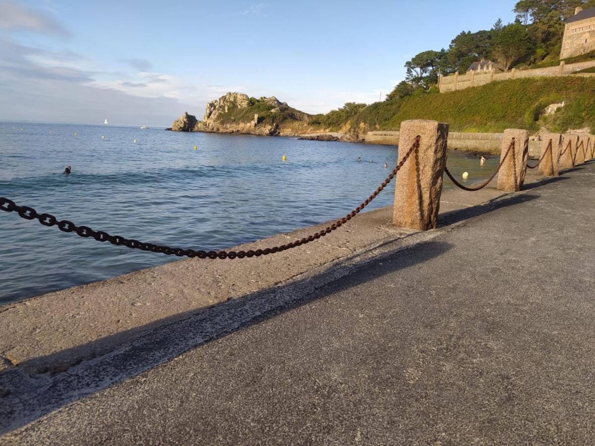 Appartement Vue Mer, Rdc, Plage De Trestrignel Perros-Guirec Exterior foto